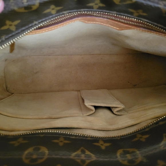 Louis Vuitton Luco M51155 Monogram Shoulder Tote Bag. - Picture 8 of 16